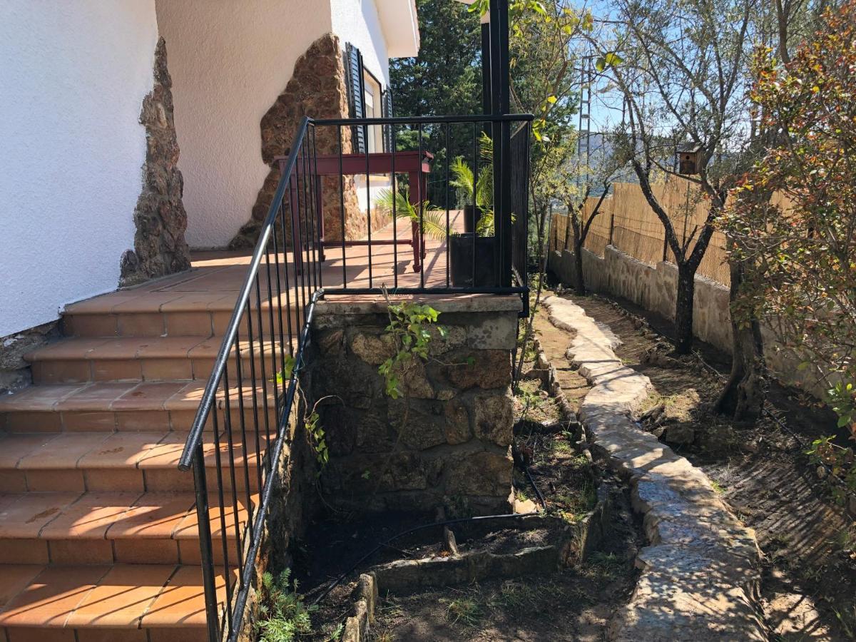 Casa Rural Los Olivos De Robledo De Chavela La Estacion Bagian luar foto