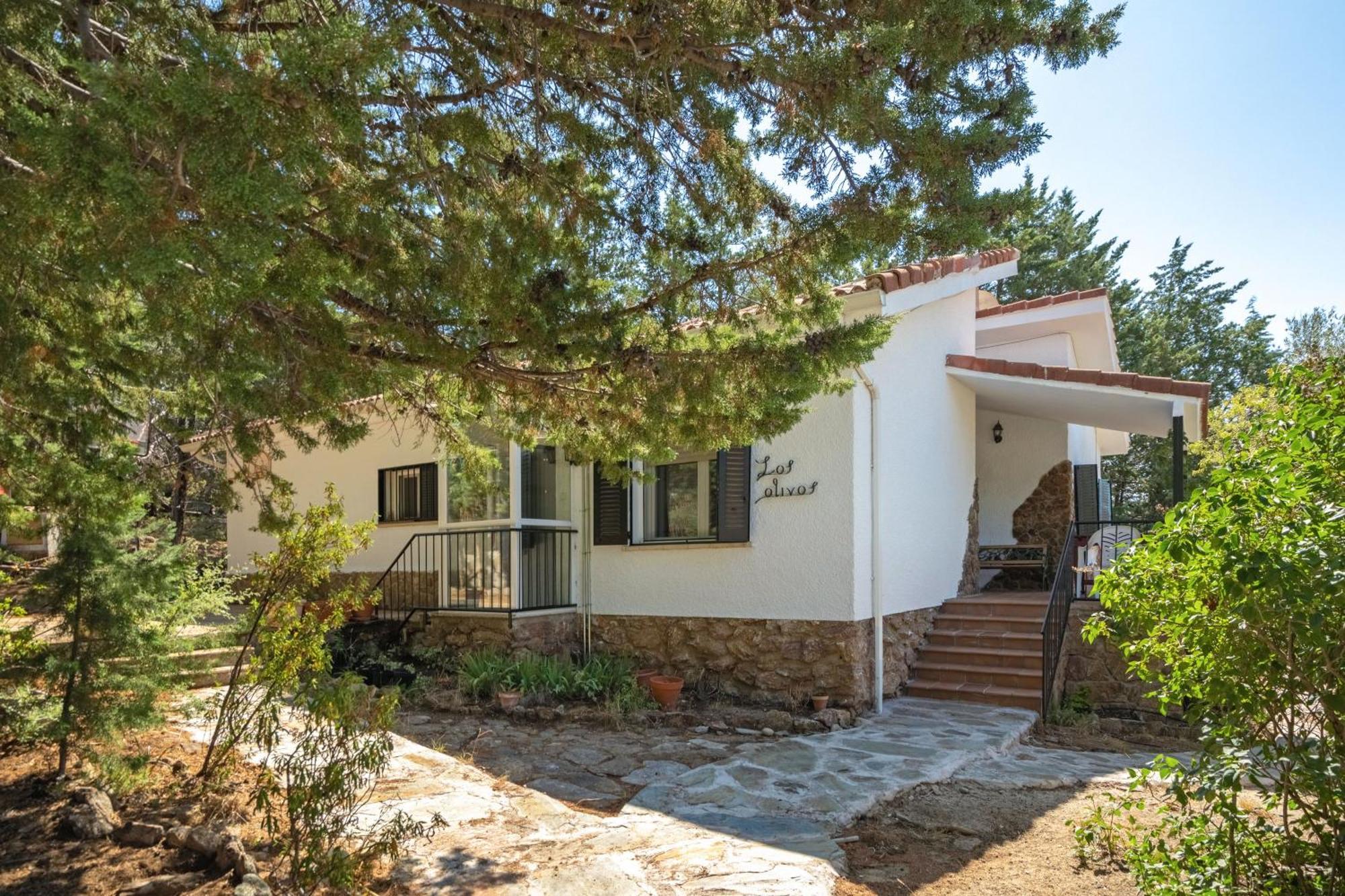 Casa Rural Los Olivos De Robledo De Chavela La Estacion Bagian luar foto